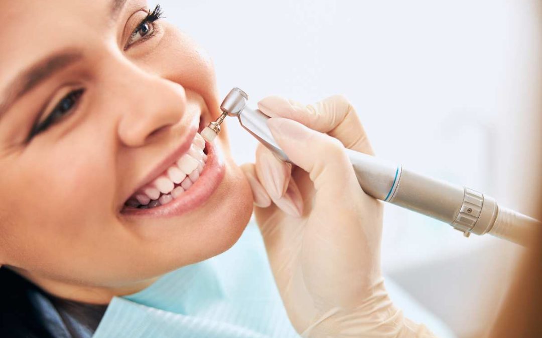 Pulizia dei Denti: Importanza, Procedure e Consigli